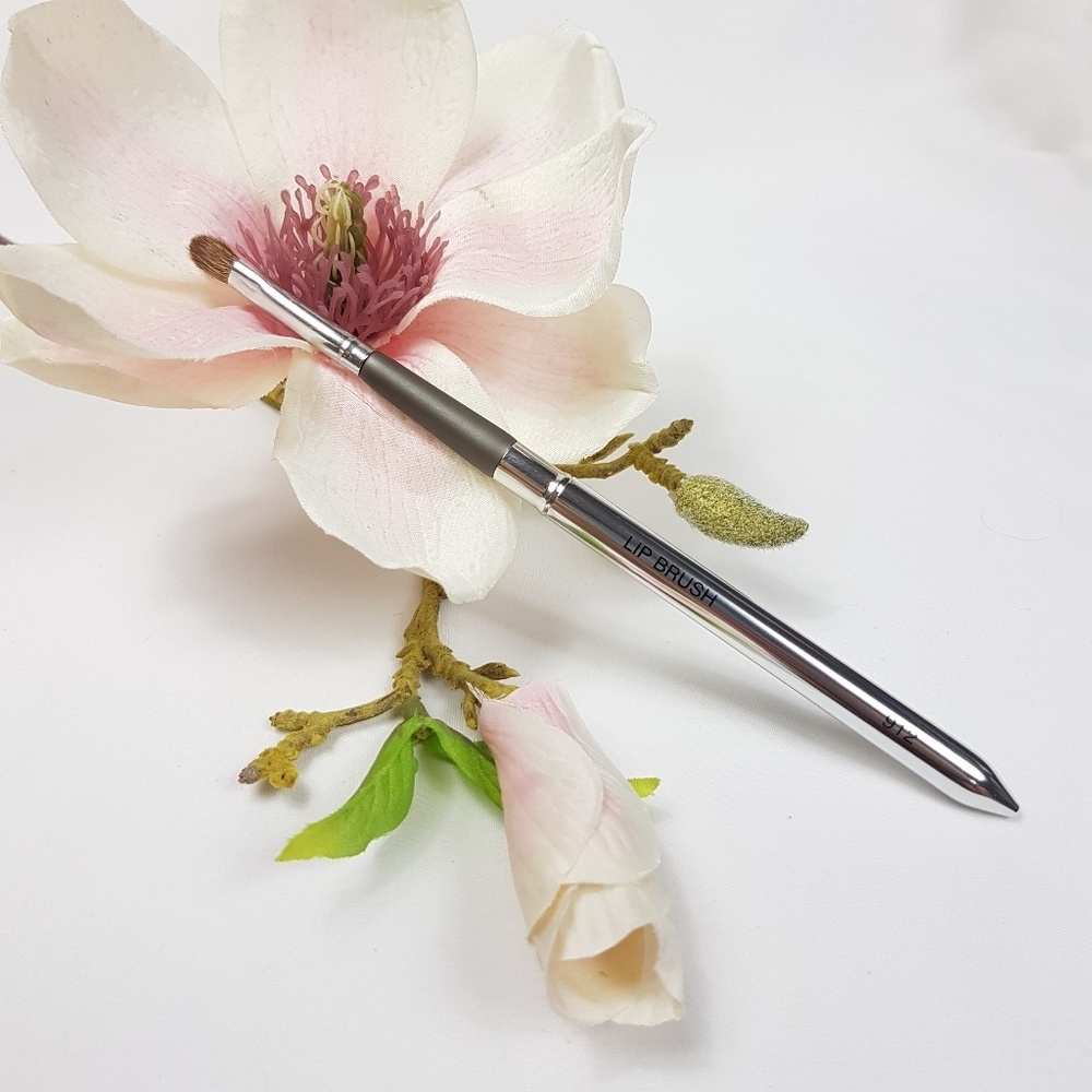 Sorme Lip Brush #912